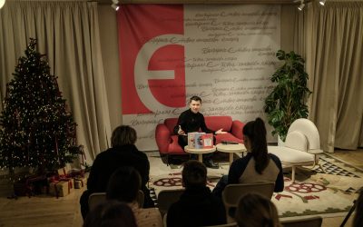 Микола Овчаров провів лекцію про ораторське мистецтво в Книгарні «Є»